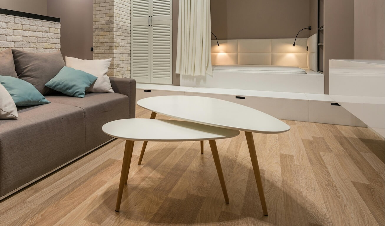 couchtisch-sonderform Wohnzimmer mit Couchtisch mit doppelter Tischplatte in Sonderform