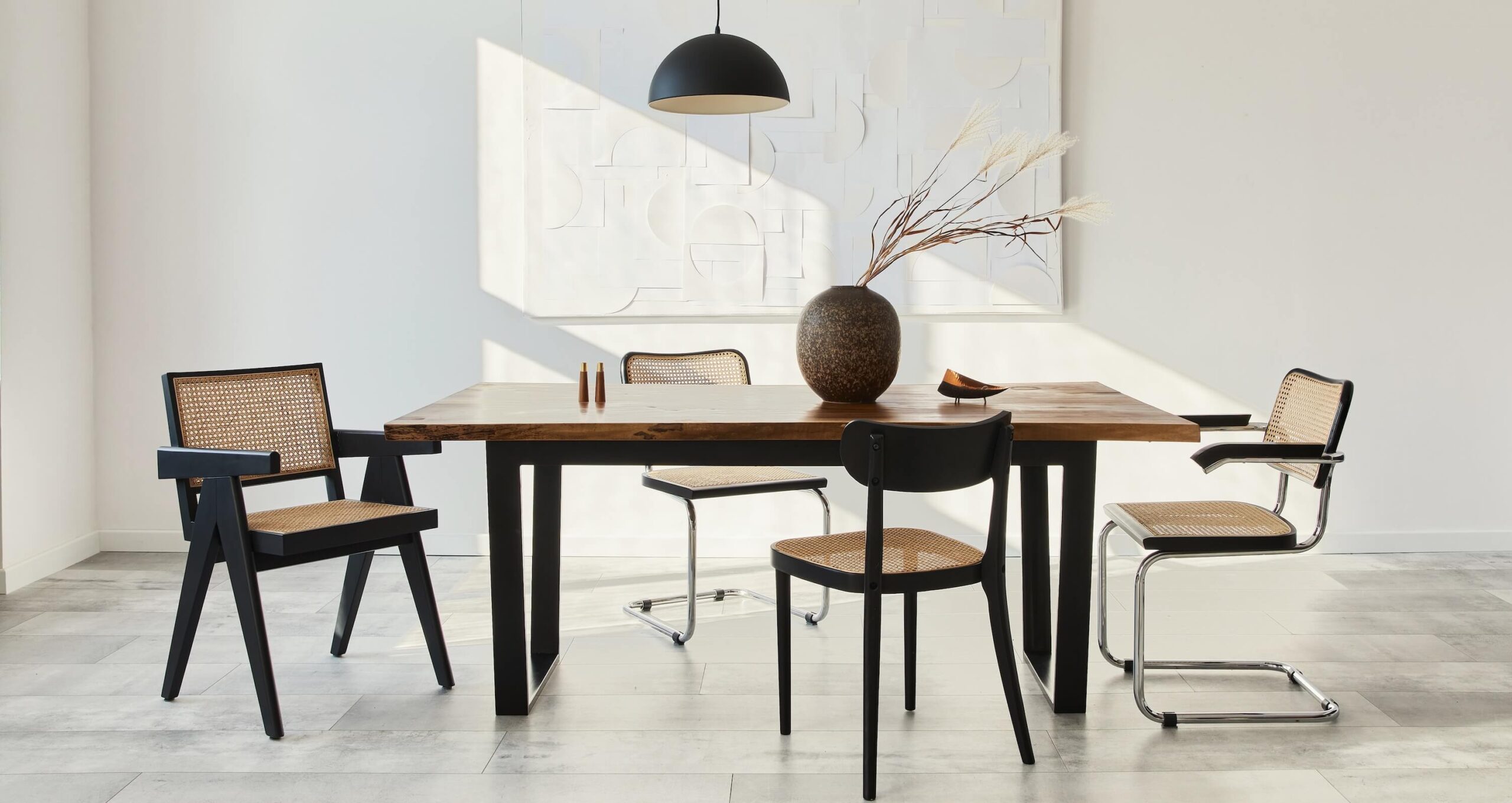 Schreibtisch mit Tischplatte in hellblauem Dekor